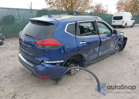 2017 Nissan Rogue Sv z USA, uszkodzony, nr VIN 5N1AT2MV1HC882072